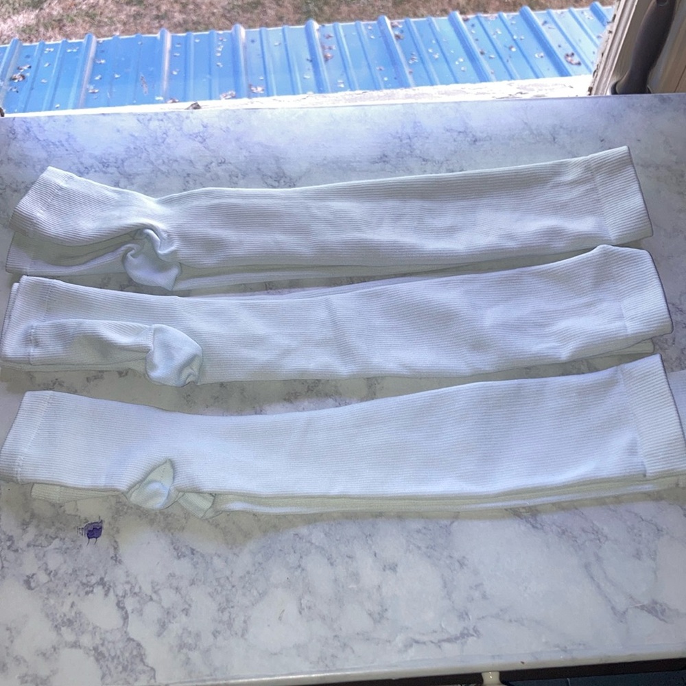 NWOT 3pair Soft White Open Toe Compression Socks